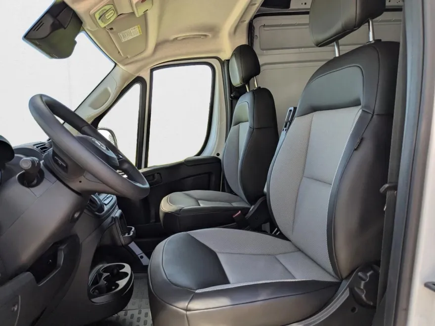 2024 Ram ProMaster 2500 photo 1