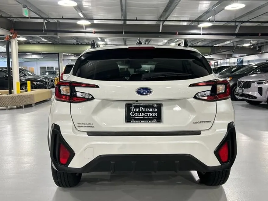 2024 Subaru Crosstrek Premium photo 1