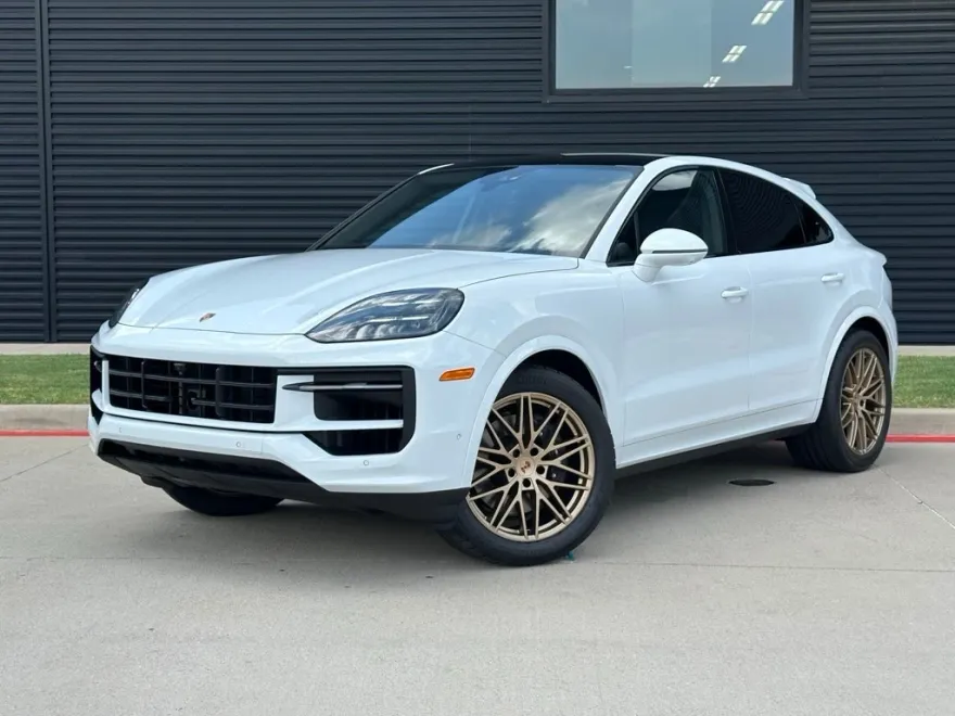 2026 Porsche Cayenne Coupe photo 1