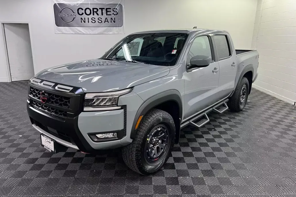 2025 Nissan Frontier PRO-4X photo 1