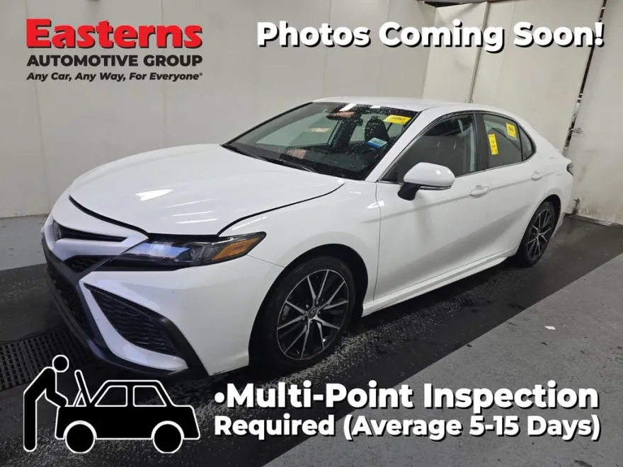2023 Toyota Camry SE photo 1