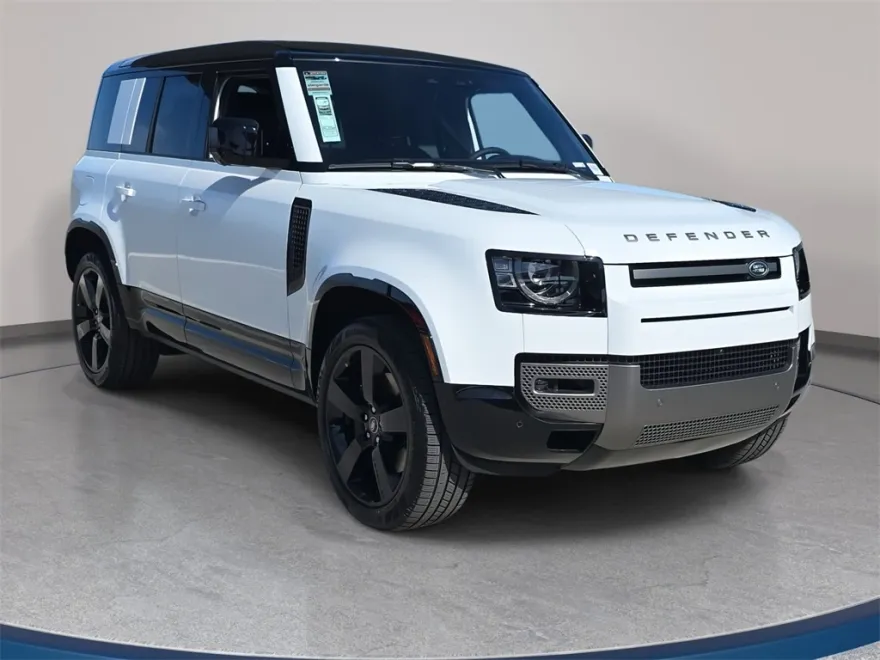 2025 Land Rover Defender 110 X-Dynamic SE photo 1