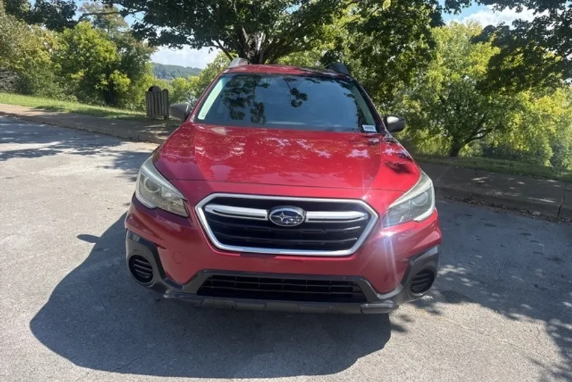 2019 Subaru Outback 2.5i photo 1