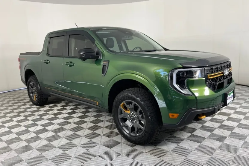 2025 Ford Maverick Tremor photo 1