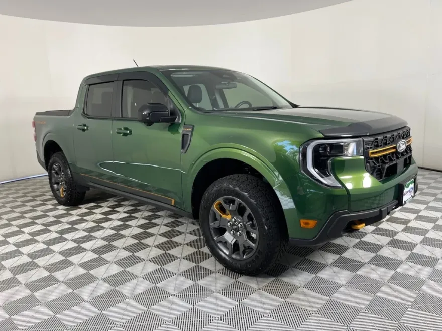 2025 Ford Maverick Tremor photo 1