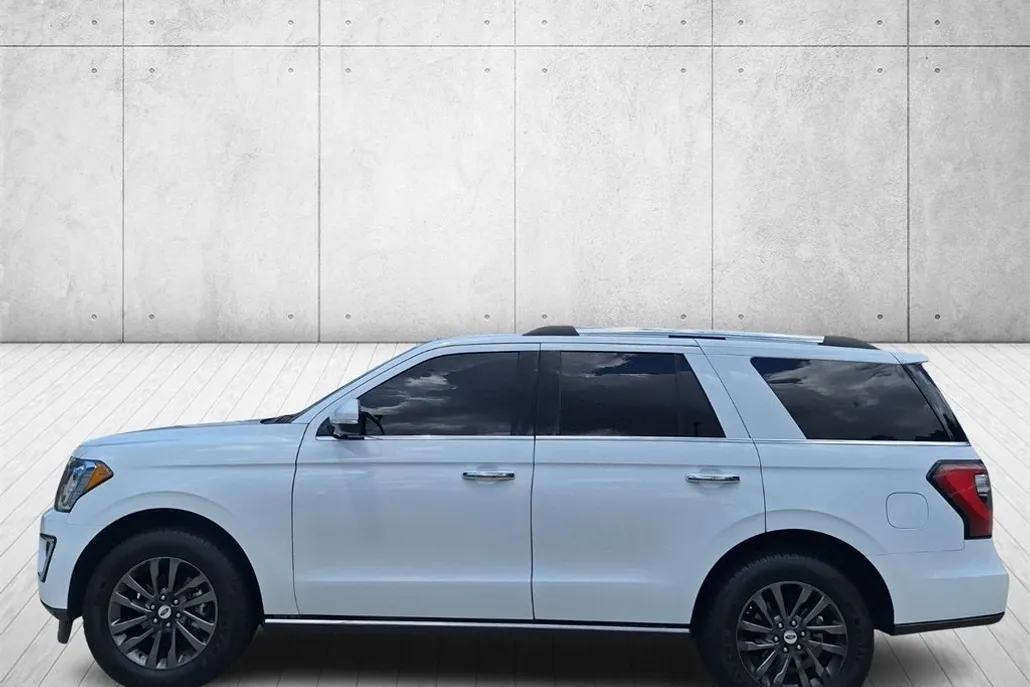 2021 Ford Expedition Limited photo 1