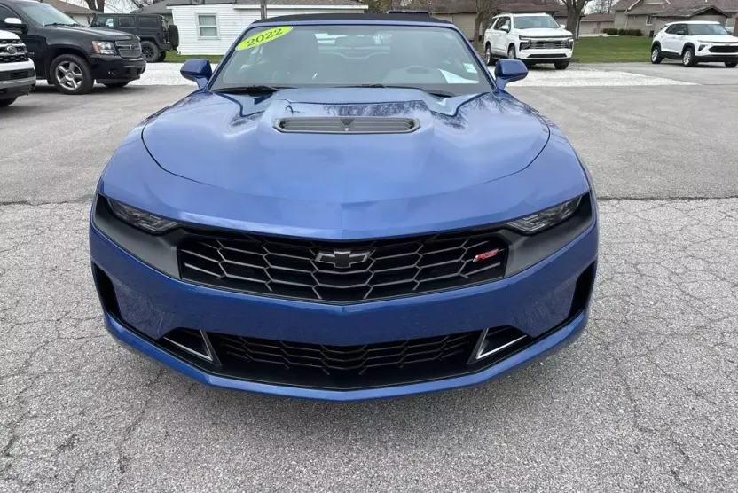 2022 Chevrolet Camaro LT1 photo 1