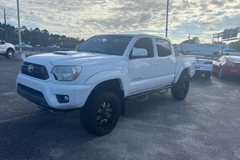2013 Toyota Tacoma PreRunner photo 1