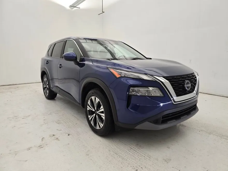2023 Nissan Rogue SV photo 1