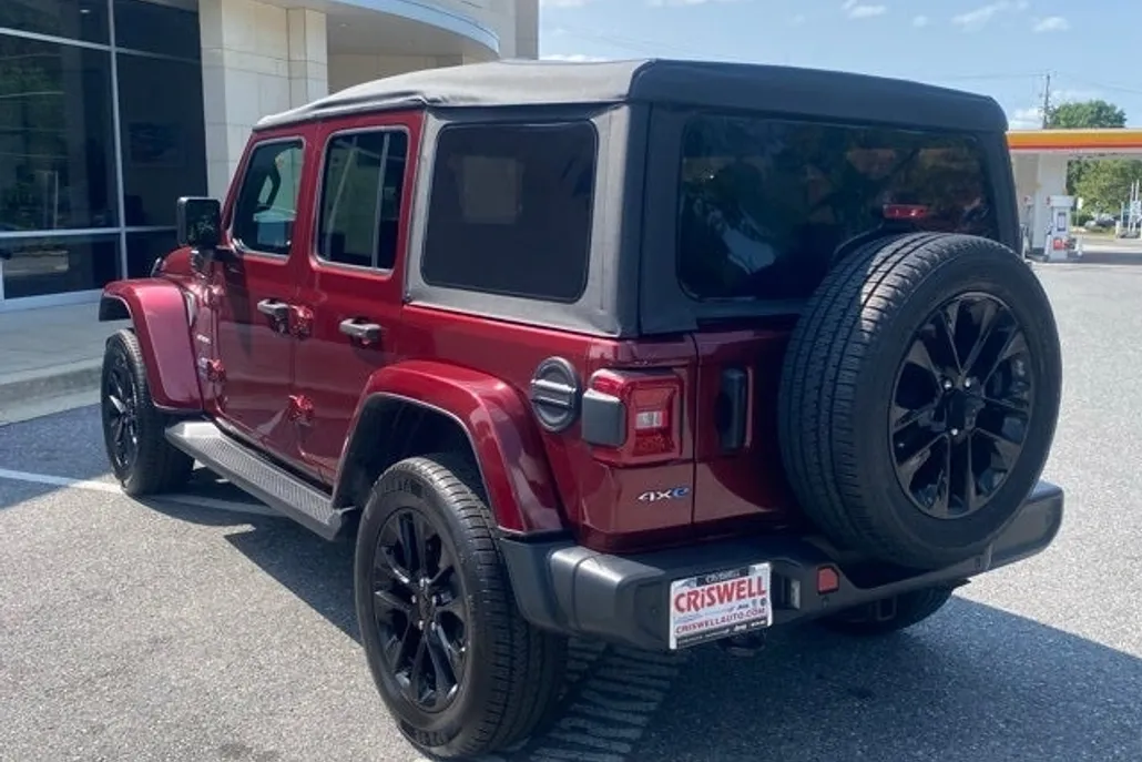 2021 Jeep Wrangler Unlimited Sahara 4xe photo 1
