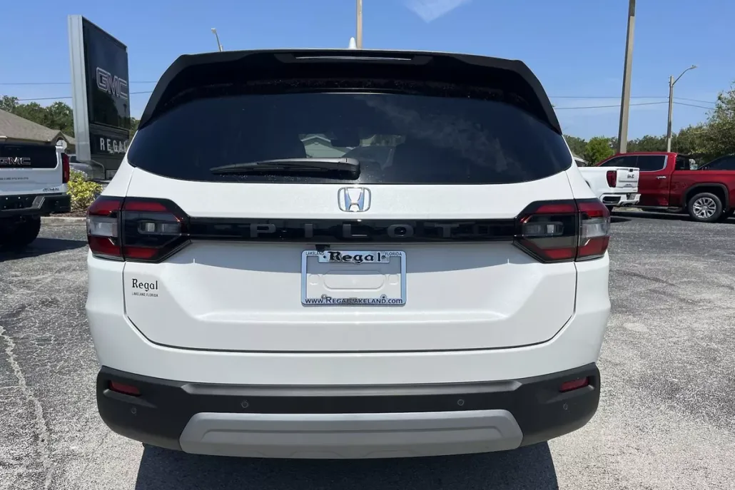 2025 Honda Pilot EX-L photo 1