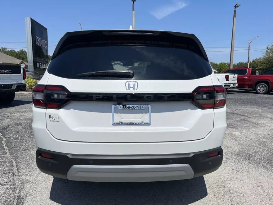 2025 Honda Pilot EX-L photo 1