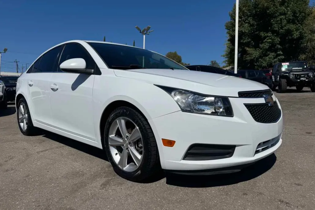 2014 Chevrolet Cruze photo 1