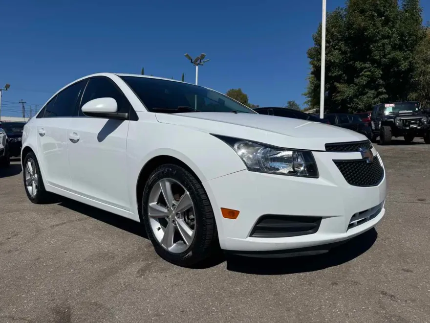 2014 Chevrolet Cruze photo 1