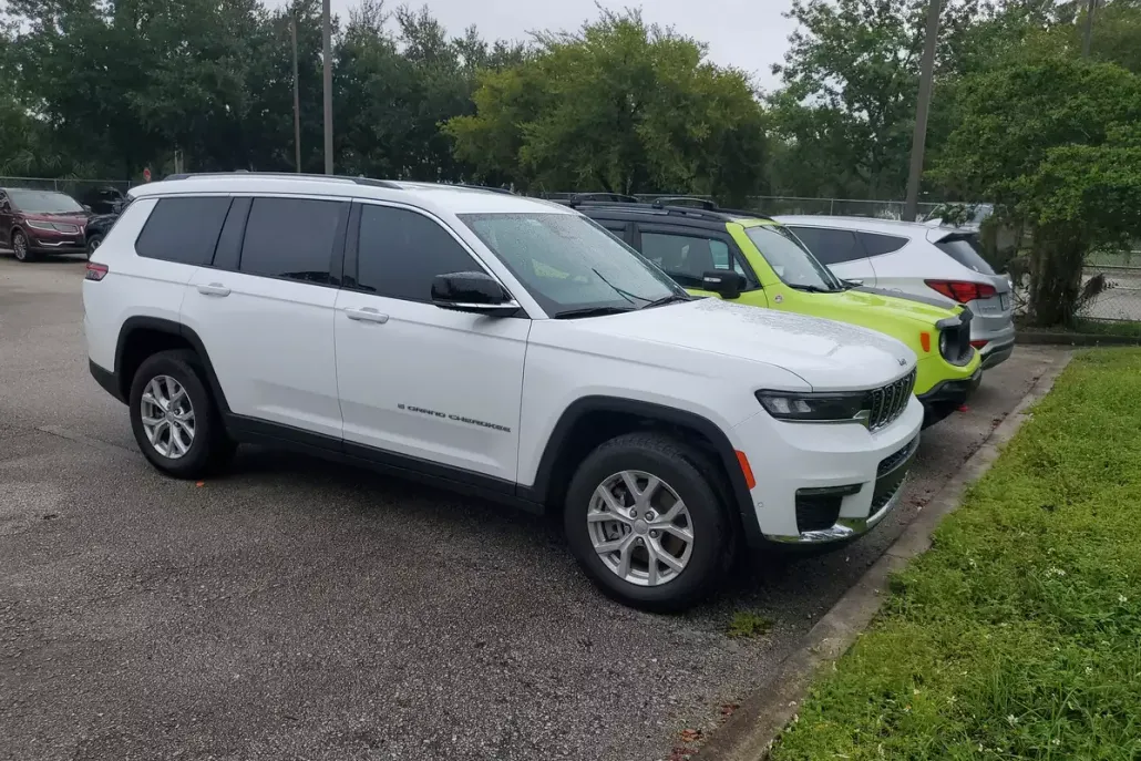 2024 Jeep Grand Cherokee Limited photo 1