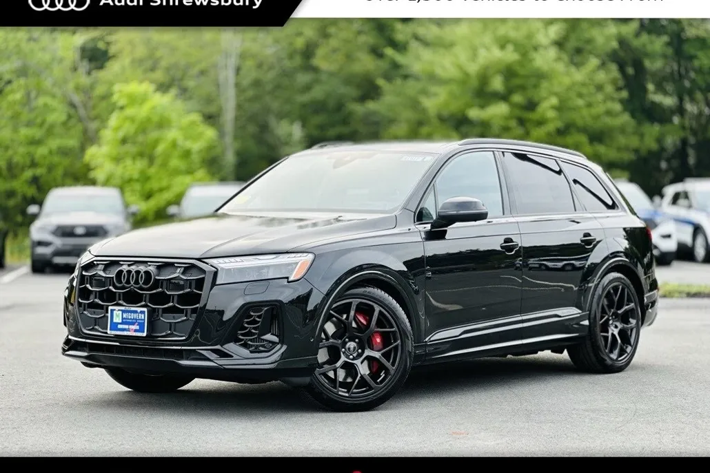 2025 Audi SQ7 Prestige photo 1