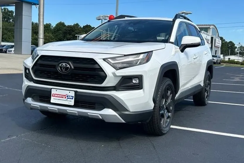 2022 Toyota RAV4 Adventure photo 1