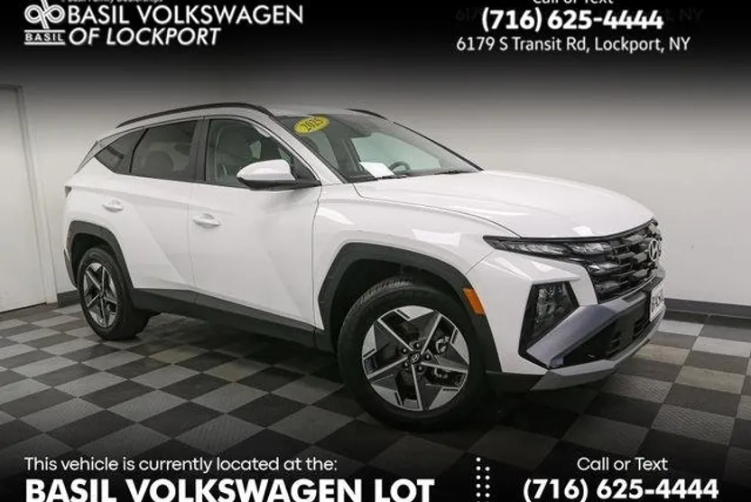 2025 Hyundai Tucson SEL photo 1