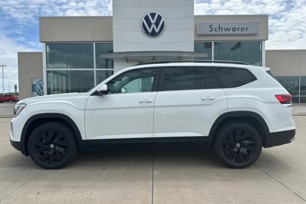 2025 Volkswagen Atlas SE Technology photo 1
