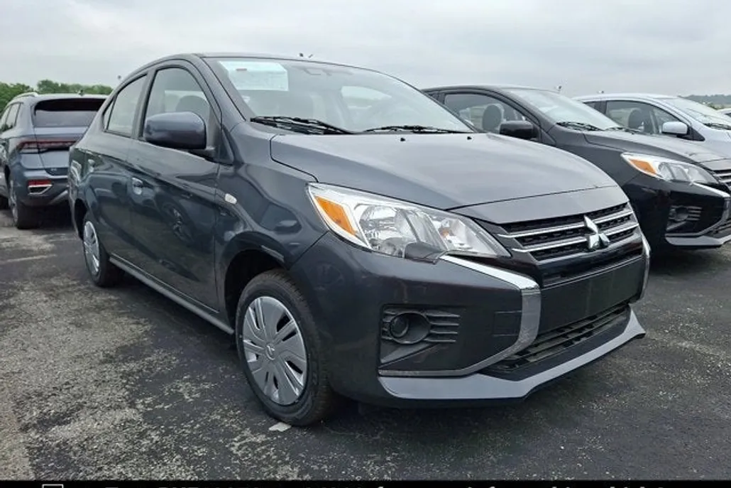 2024 Mitsubishi Mirage G4 ES photo 1