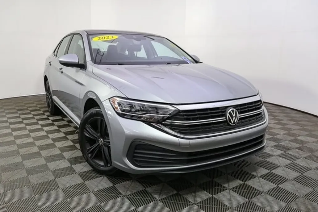 2023 Volkswagen Jetta 1.5T SE photo 1