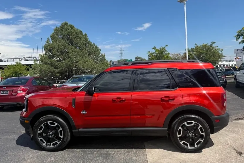 2023 Ford Bronco Sport Outer Banks photo 1