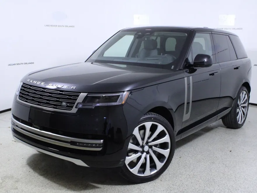 2025 Land Rover Range Rover SE photo 1