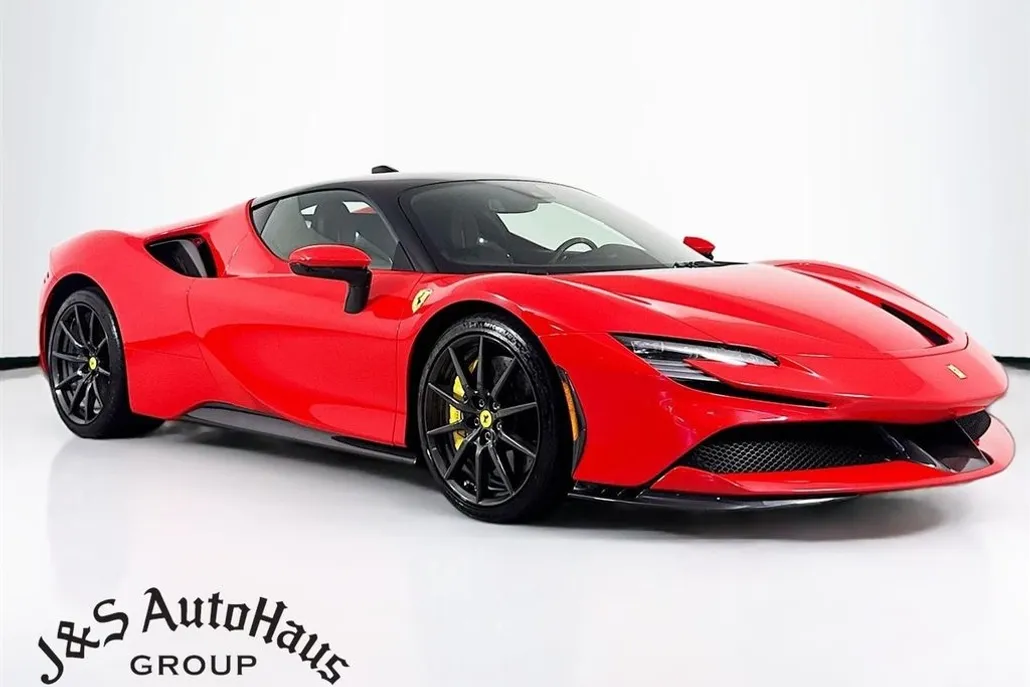 2023 Ferrari SF90 Stradale Base photo 1