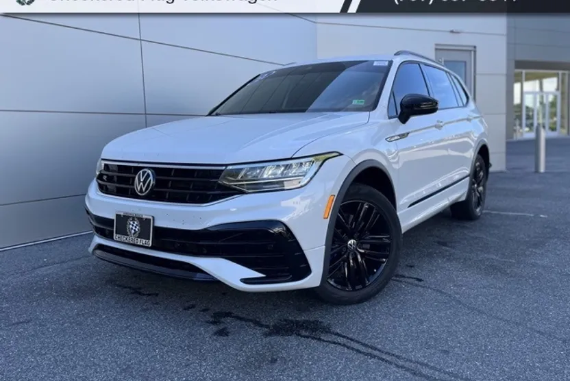2022 Volkswagen Tiguan SE R-Line Black photo 1