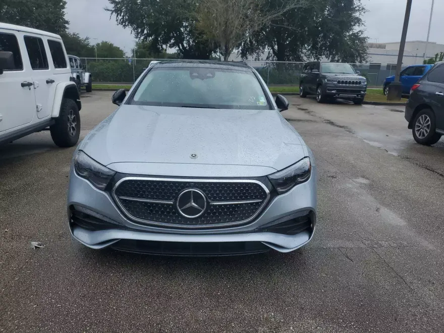 2024 Mercedes Benz E 350 4MATIC photo 1