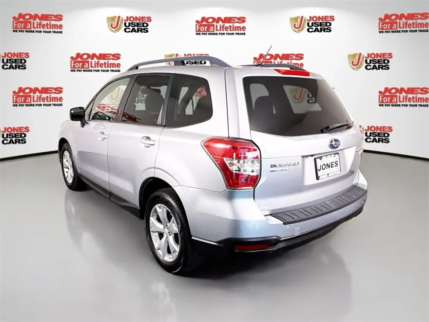 2014 Subaru Forester 2.5i Premium photo 1