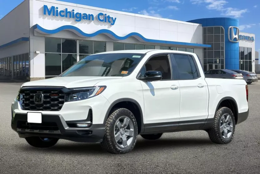 2025 Honda Ridgeline TrailSport photo 1