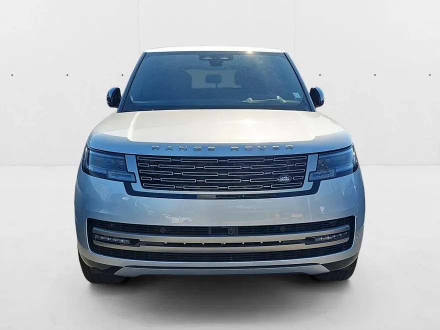 2025 Land Rover Range Rover SE photo 1