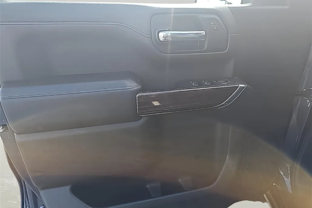 2022 Chevrolet Silverado 1500 RST photo 1