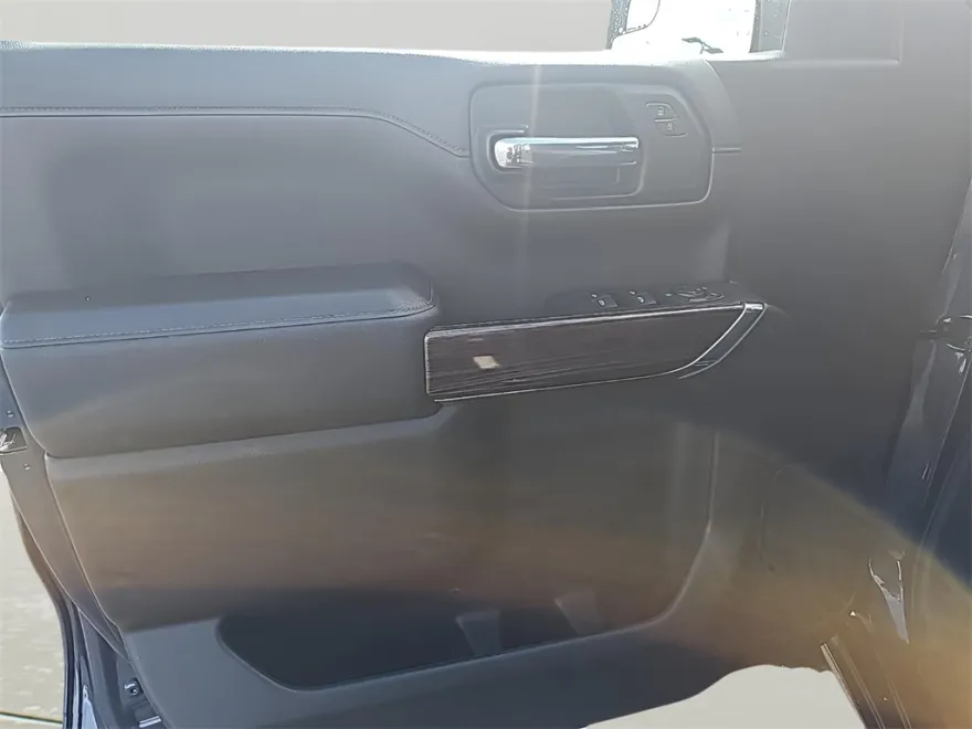2022 Chevrolet Silverado 1500 RST photo 1