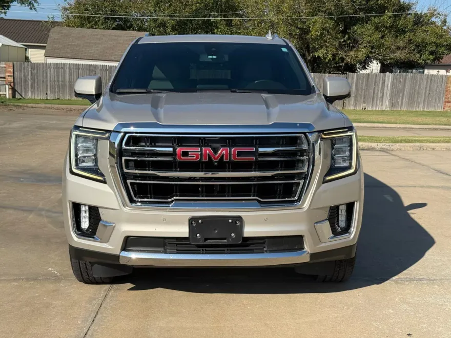 2021 Gmc Yukon SLT photo 1