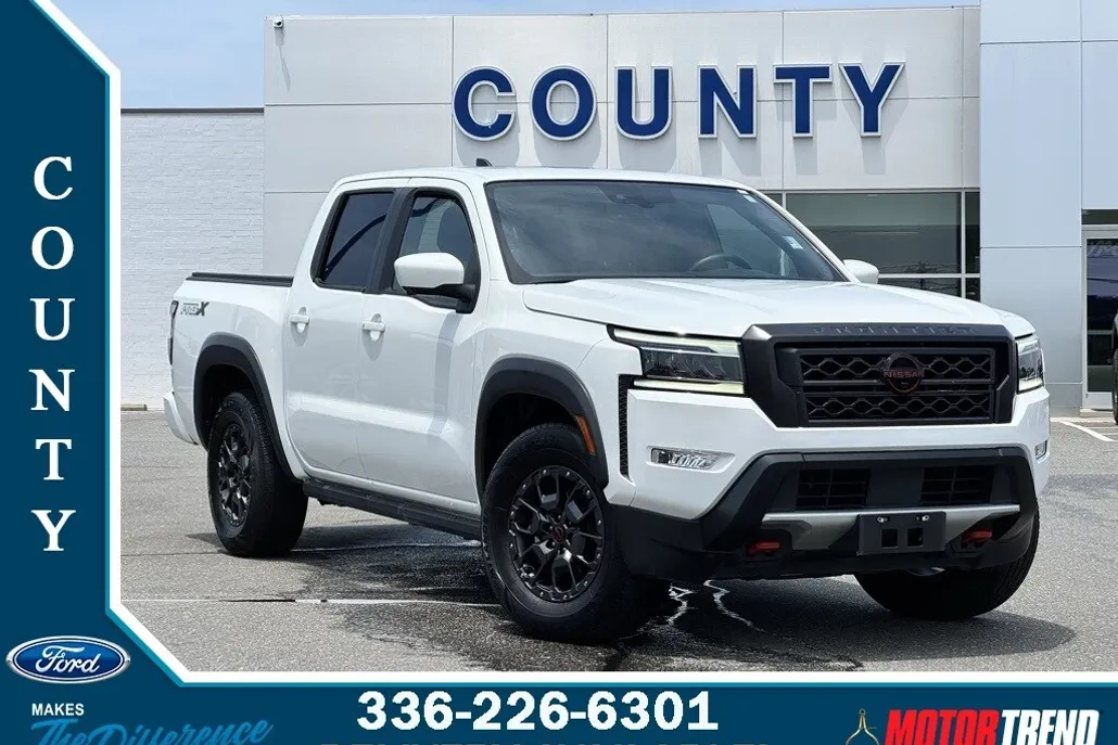 2023 Nissan Frontier PRO-X photo 1