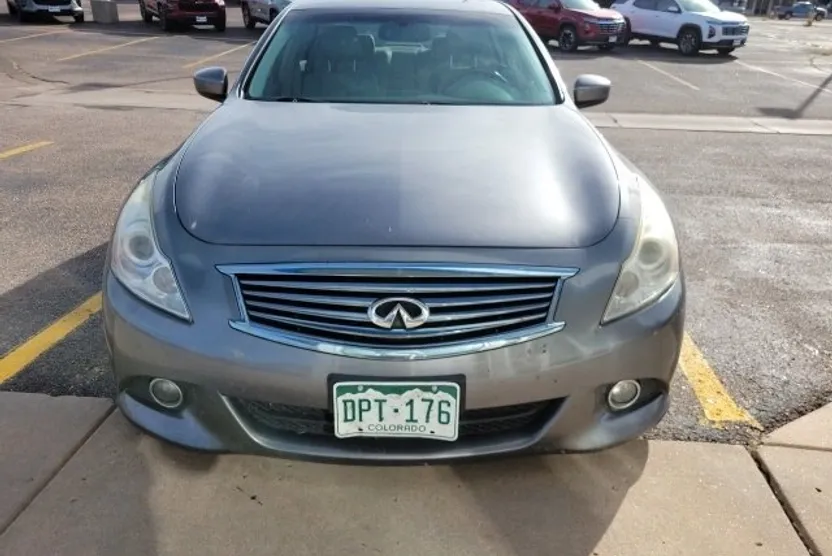 2012 Infiniti G37 photo 1