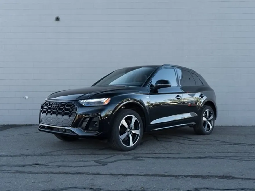 2023 Audi Q5 45 S line Prestige Premium photo 1