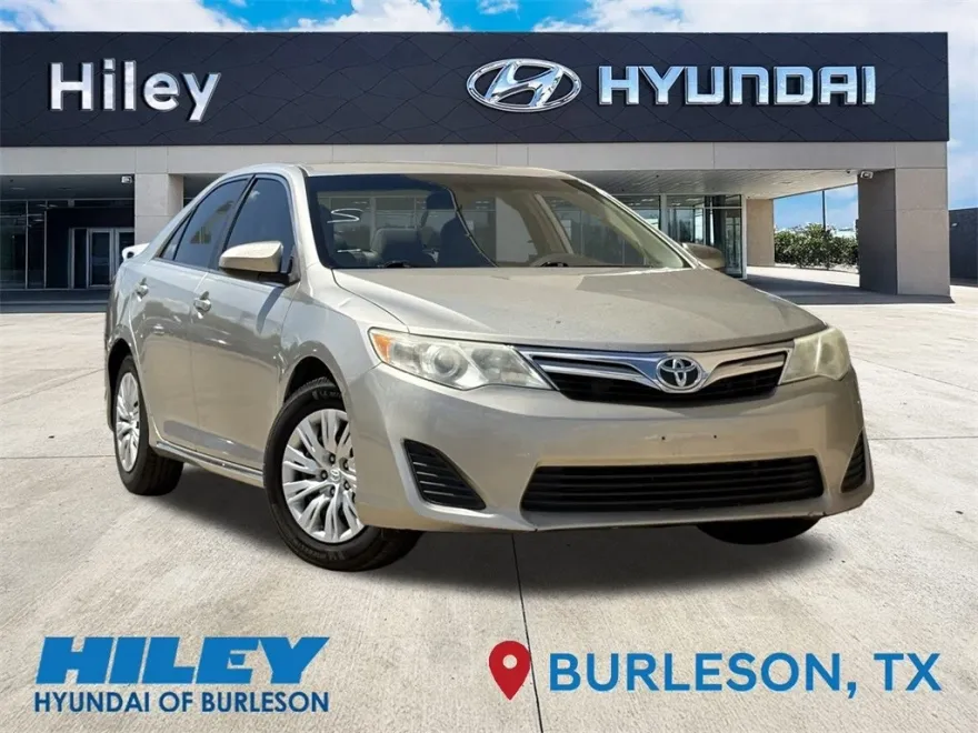 2014 Toyota Camry L photo 1