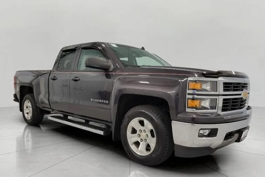 2014 Chevrolet Silverado LT photo 1