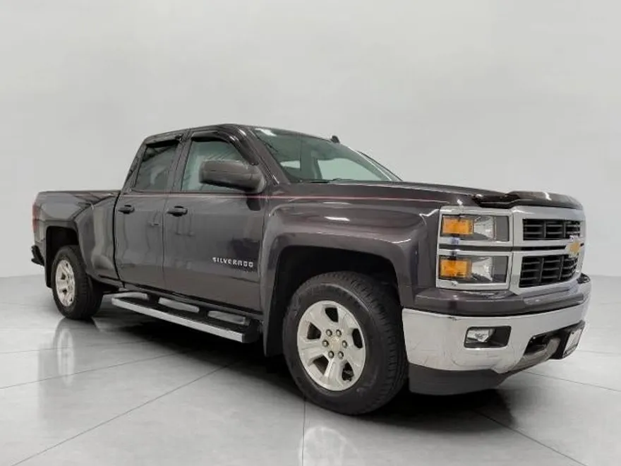 2014 Chevrolet Silverado LT photo 1