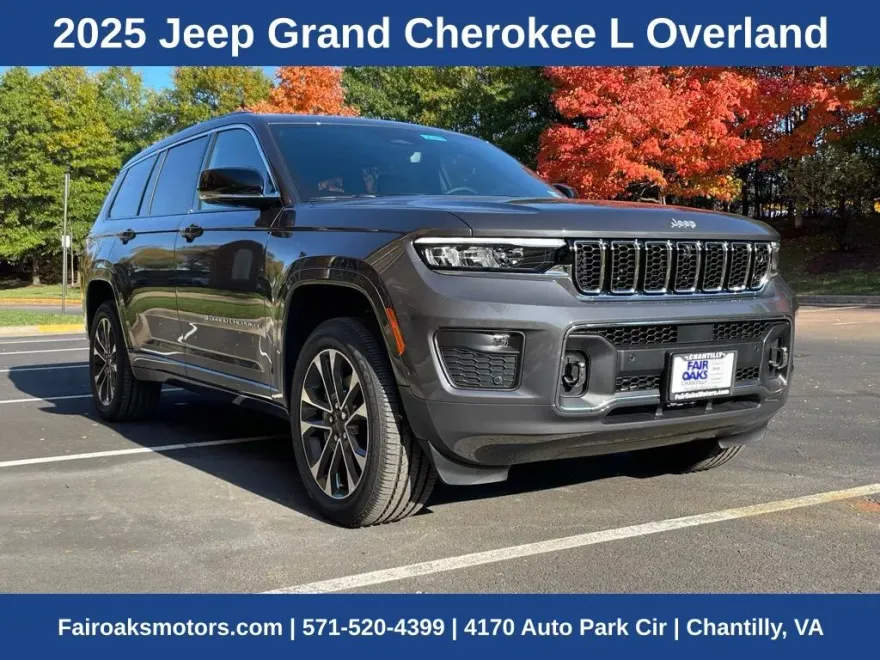 2025 Jeep Grand Cherokee Overland photo 1