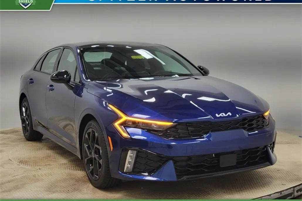 2026 Kia K5 GT-Line photo 1