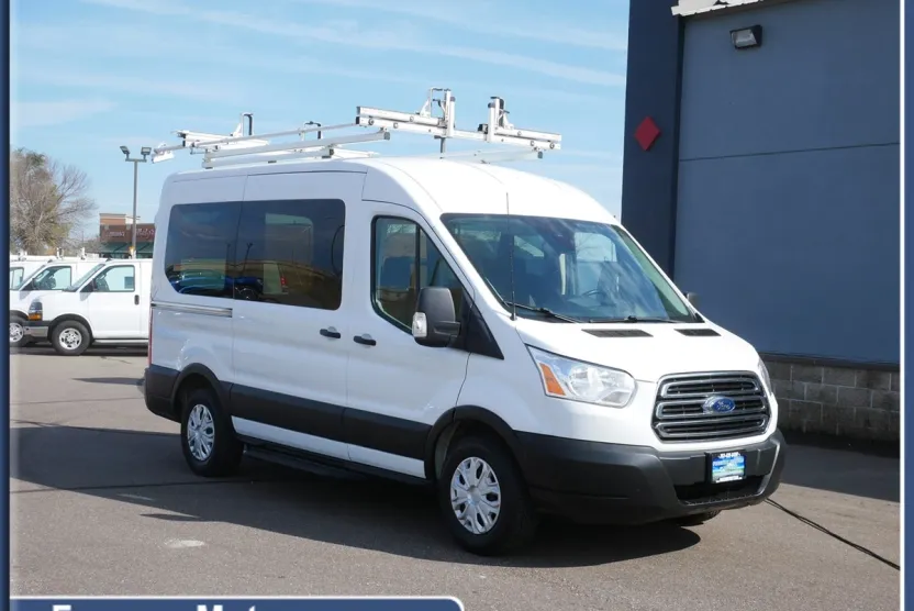 2019 Ford Transit XLT photo 1
