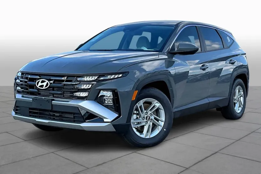 2025 Hyundai Tucson SE photo 1