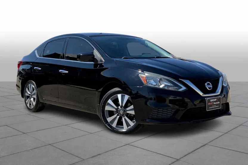 2019 Nissan Sentra SV photo 1