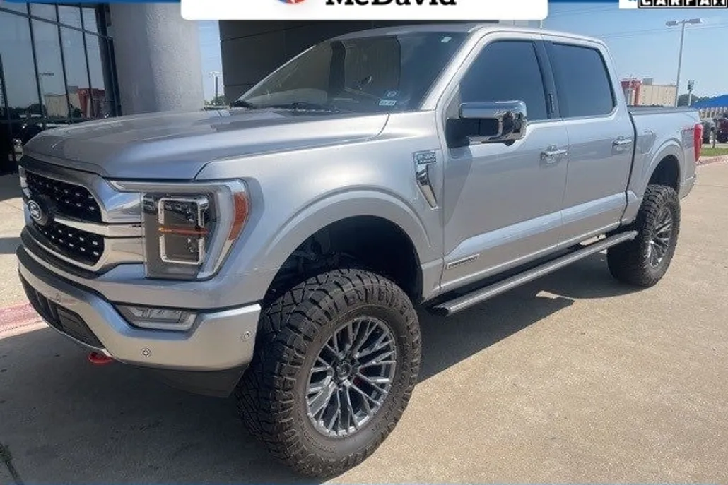 2023 Ford F-150 Platinum photo 1