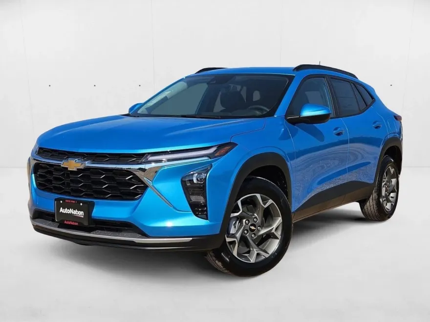 2026 Chevrolet Trax LT photo 1