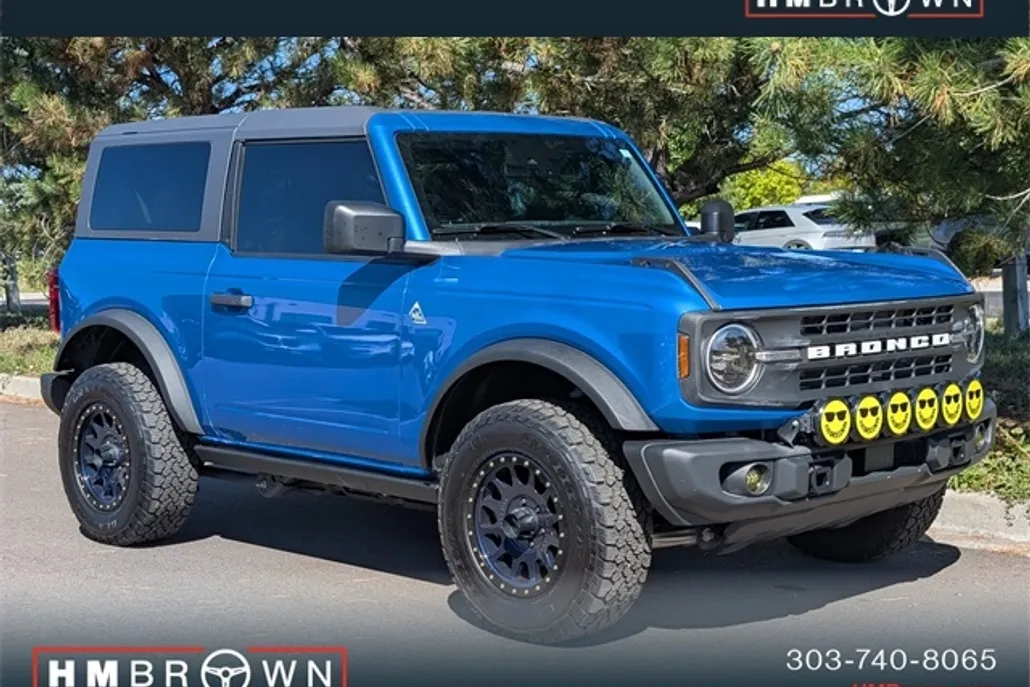 2023 Ford Bronco Black Diamond photo 1